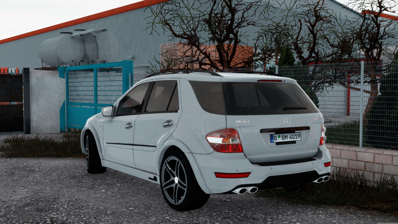 Mercedes Benz ML63 AMG 2009